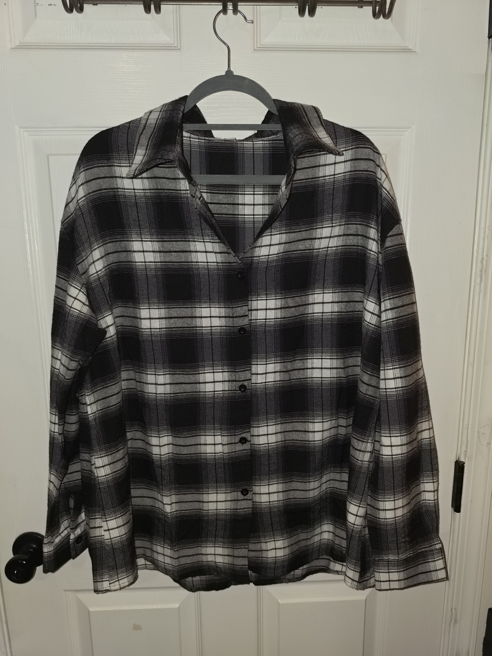 SHEIN Black and White Plaid Long Sleeve Button-Down Shirt
